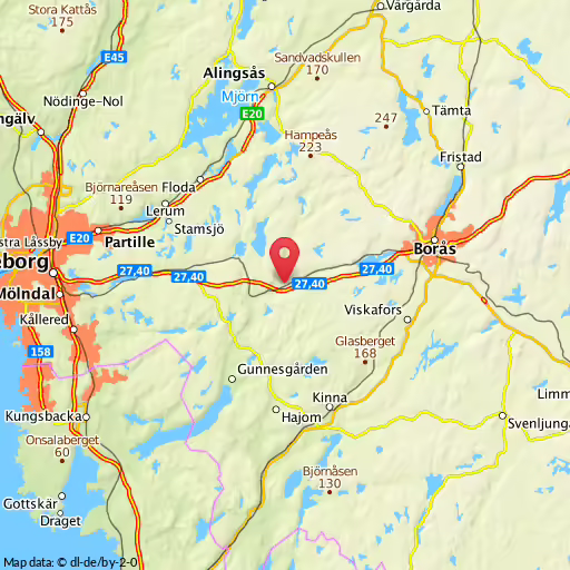 Blåljushändelse Bollebygd Vid Grönkullemotet, riksväg 27, kolliderar två personbilar. Enligt tidiga uppgifter från SOS, rör det sig om en sidokrock