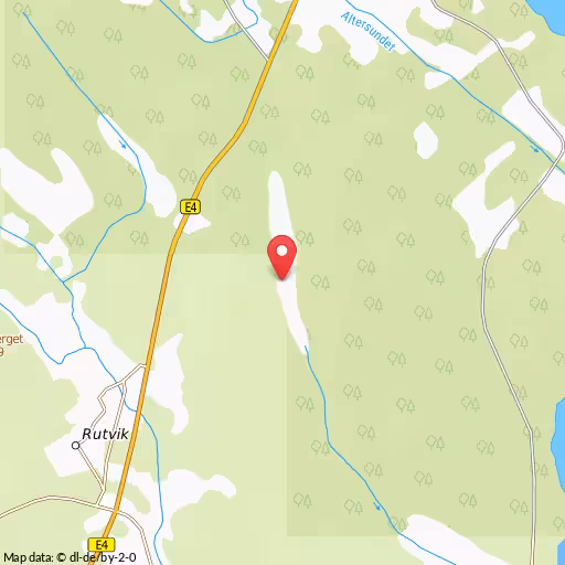 Blåljushändelse E4/fraktarvägen Luleå Trafikolycka mellan personbil och polisbil på Persön