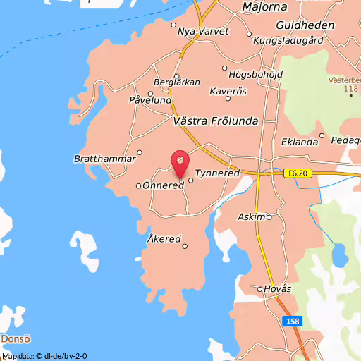 Blåljushändelse Grevegårdsvägen Göteborg På Grevegårdsvägen har en personbil och en cyklist kolliderat