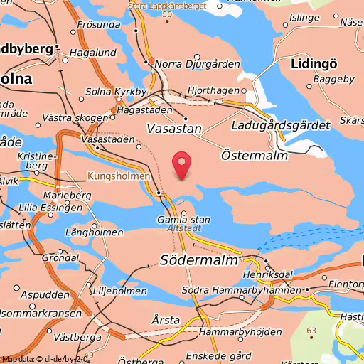 Blåljushändelse Hamngatan Stockholm Tonårspojkar ofredas på Hamngatan