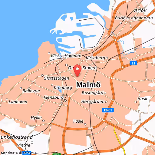 Larm om brand i flerfamiljshus, Mäster Henriksgatan