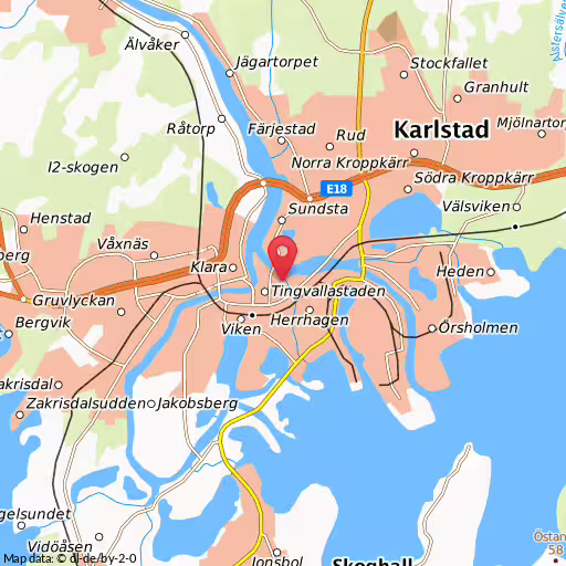 Blåljushändelse Kanalgatan Karlstad Bilist och cyklist i kollision i Karlstad