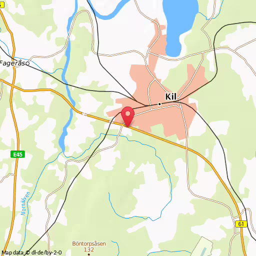 Blåljushändelse Lersättersmotet Kil Två personbilar har kolliderat på RV61 vid Lersättersmotet vid Västra Lersätter söder om Kil