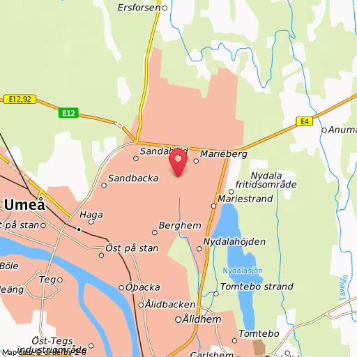 Blåljushändelse Morkullevägen Umeå Vid Mariehemsängarna, två bilister har kolliderat vid Morkullevägen