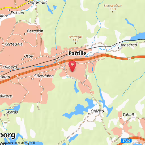 Blåljushändelse Nämndemansvägen Partille Vi får larm om en brand i ett flerfamiljshus