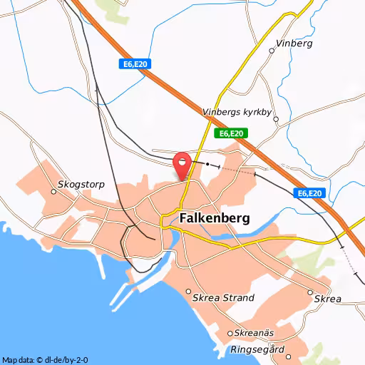 Larm inkommer till SOS om att en cyklist och en bilist kolliderat på Sömmerskevägen