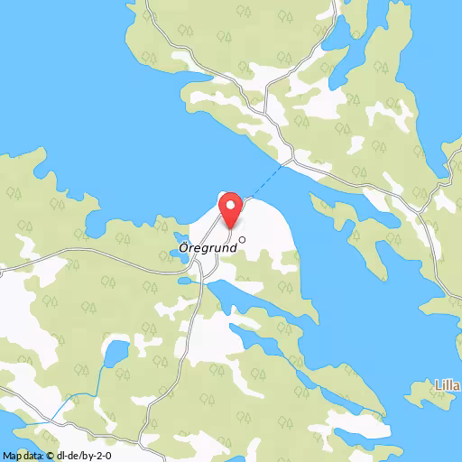 Krossade ruta på bostad i Öregrund