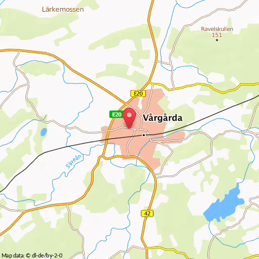 Blåljushändelse Torggatan Vårgårda Vid Torggatan är det en kvinnlig fotgängare som blir påkörd av en manlig bilist på ett övergångsställe