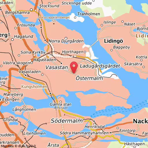 Blåljushändelse Valhallavägen Stockholm Polis, räddningstjänst och ambulans kallades till Valhallavägen med anledning av lägenhetsbrand